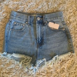 Superdown Jane denim short Mid wash Blue Size 24
